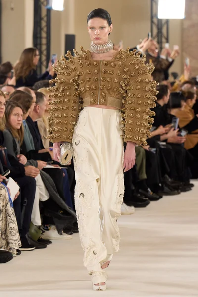 Look 23